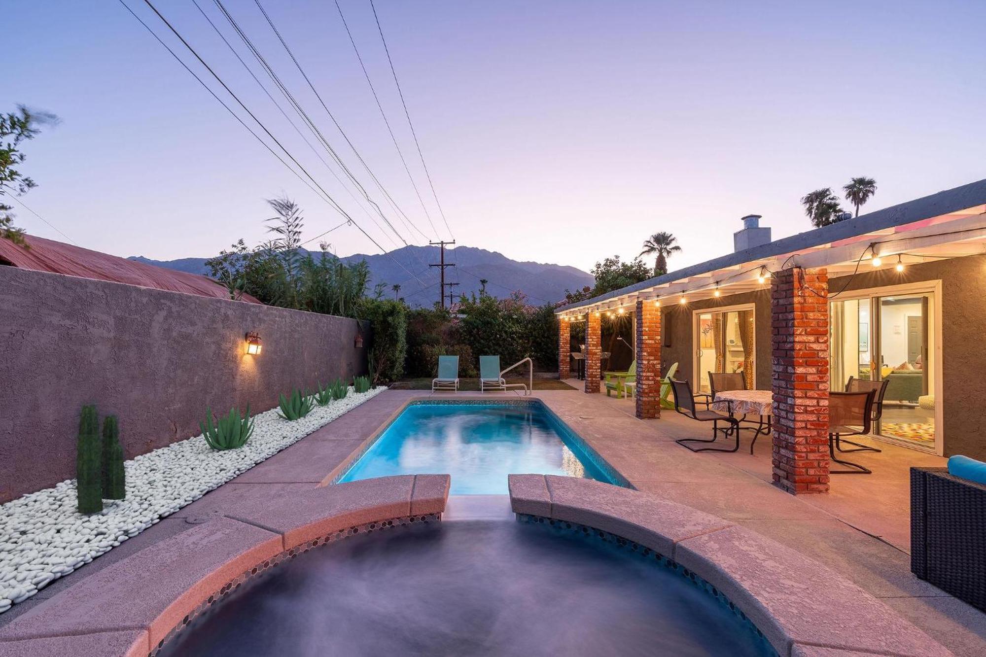 Sunny Days Ahead - Your Private Palm Springs Getaway Villa Exterior foto